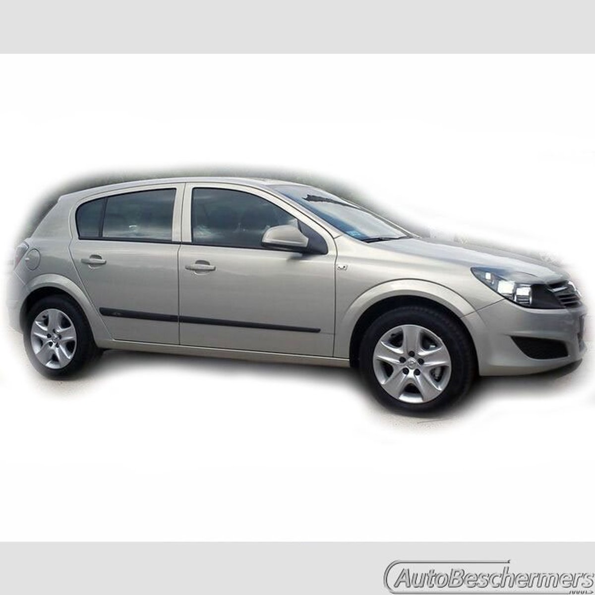 Stootlijsten set zwart voor Opel Astra H 5-deurs 10.2004-10.2009. De stootstrips zijn zelfklevend. Set a 4 stuks (#0014)