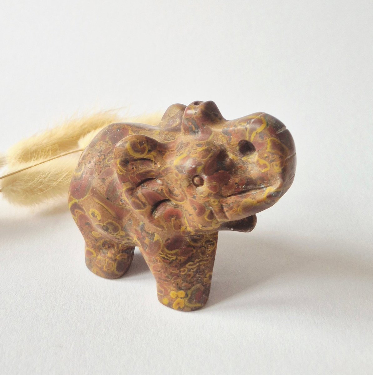 Leopard Jaspis Edelsteen Olifant 7x5cm – Handgesneden Kristallen Beeldje