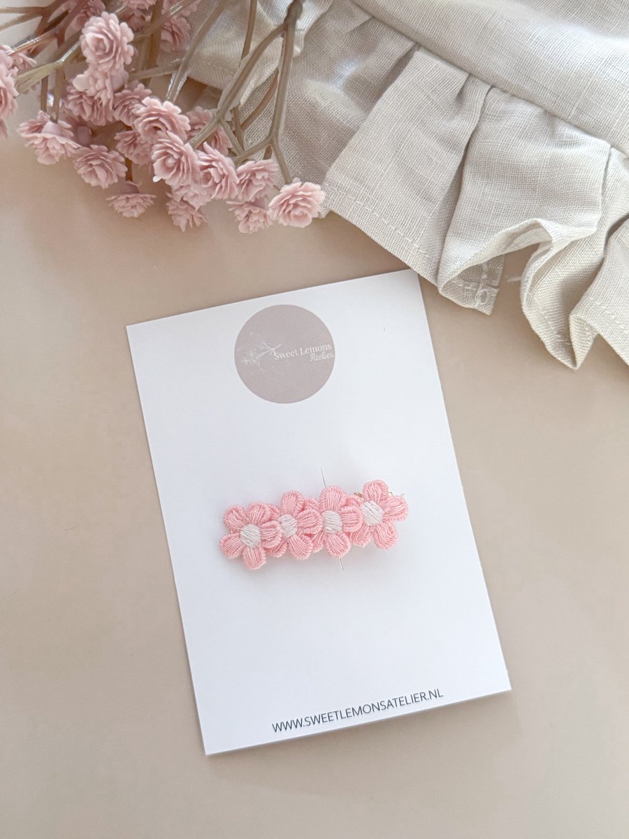 Haarspeldje Little Flowers - Roze - Alligator Haarspeldje - Haarspeldjes voor Meisjes & Kinderen - Haaraccessoires voor Peuters & Kleuters - Verjaardagscadeau