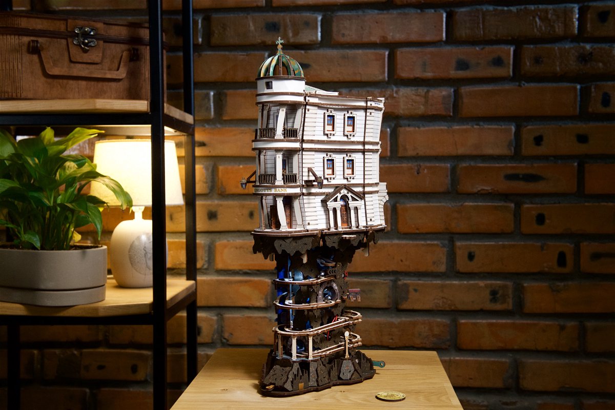 UGEARS 3D Modelbouw - Gringotts Bank Marble Run™ - Harry Potter™ - Mechanisch Bouwpakket Hout - 14 Jaar — afbeelding 3