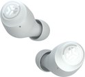 Twee witte JLab Go POP oordopjes met logo, op witte achtergrond.