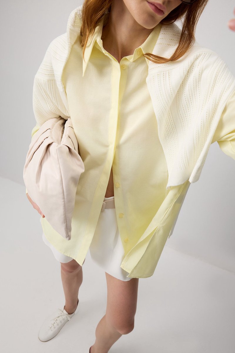 Touché Privé - Poplin blouse met brede manchetten - Lichtgeel - Dames