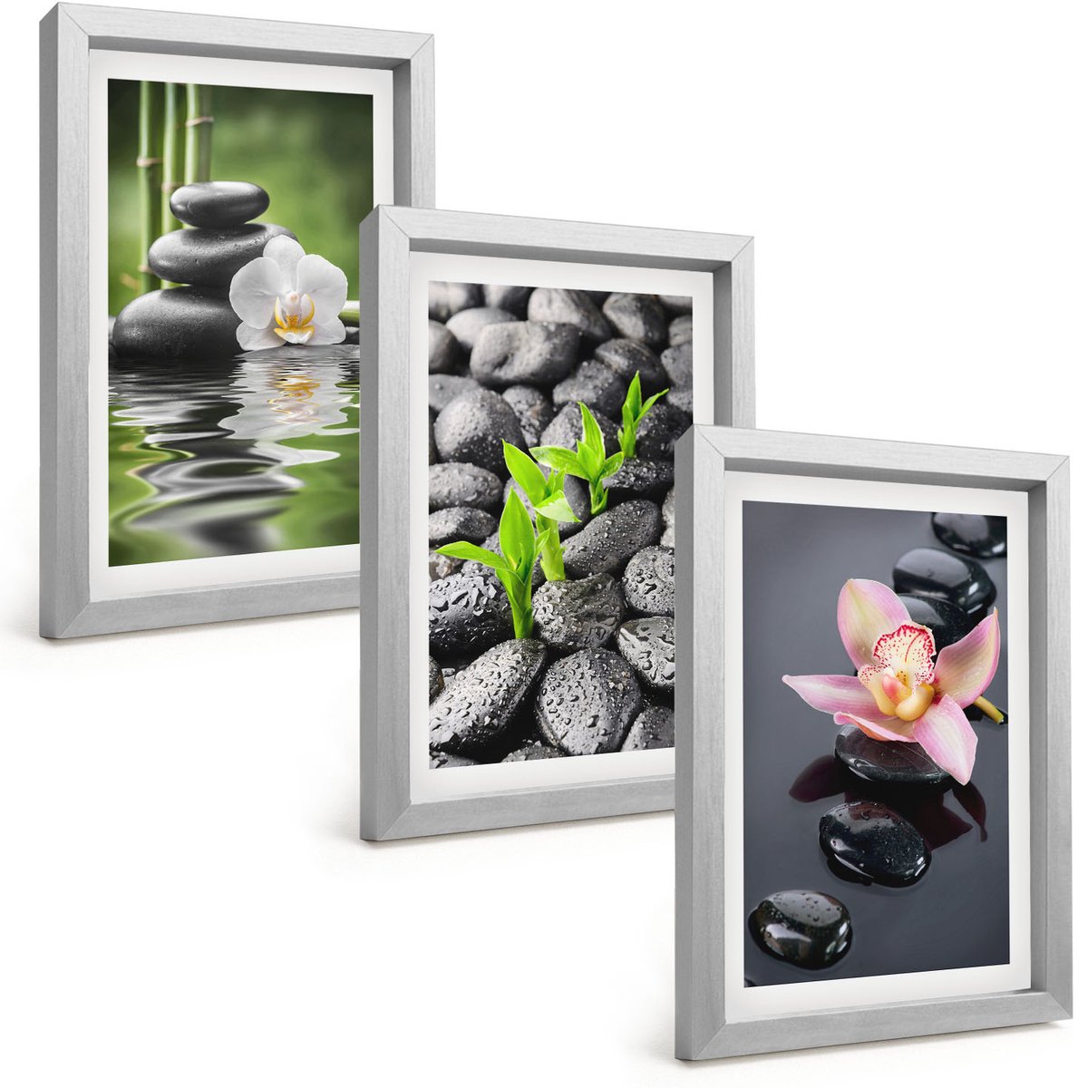 Tulup 4-Delige Schilderij Set - Een serene zen-compositie van stenen met bloemen op water. - 20 x 30 cm - Muurdecoratie - Wanddecoratie - Slaapkamer - Interieur Decoratie