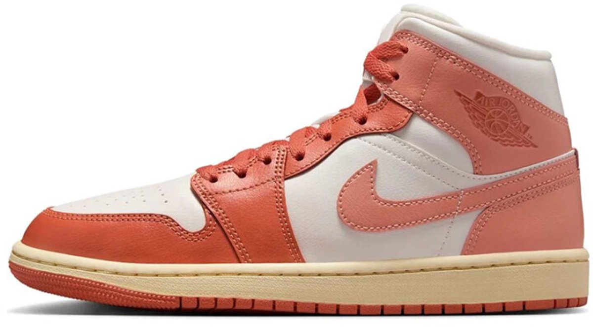 Nike Nike Air Jordan 1 Mid Madder Root Sneakers Unisex Oranje