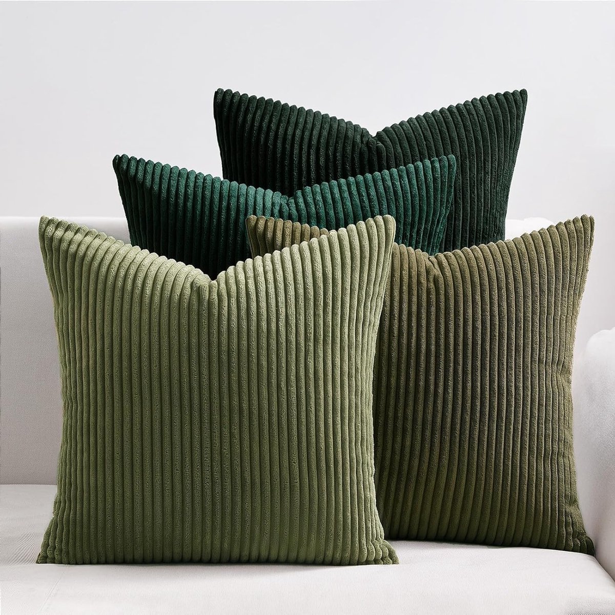 Decoratieve Kussenslopen 40 x 40 cm van Corduroy Velvet - Zacht en Modern - Set van 4 Donkergroen