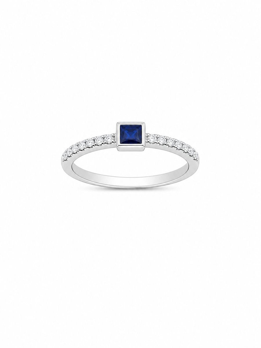ring met blauwe zirkonia steen vierkant