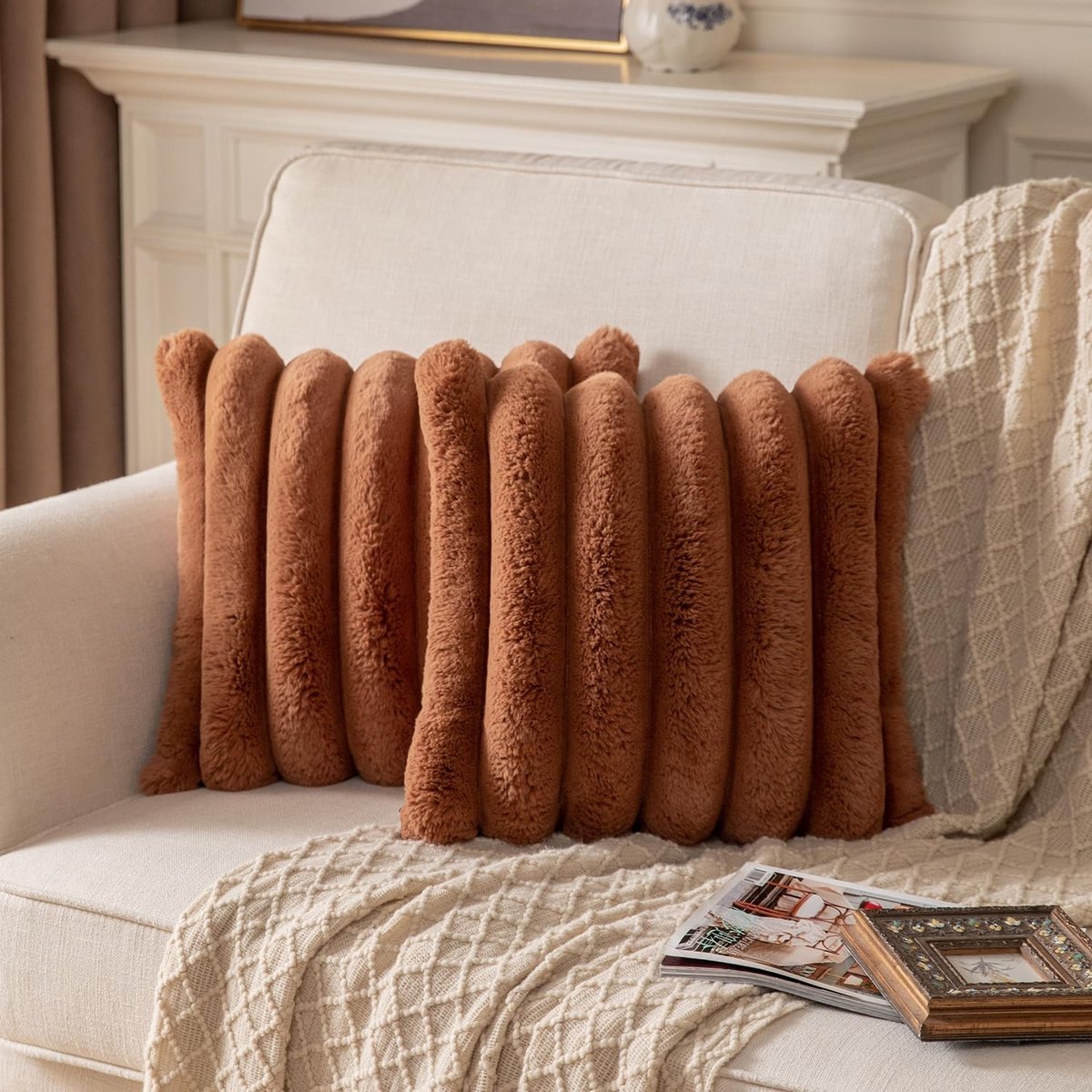 Omgoods - Set van 2 Bruine Gestreepte Kussenhoezen 40 x 40 cm van Pluche