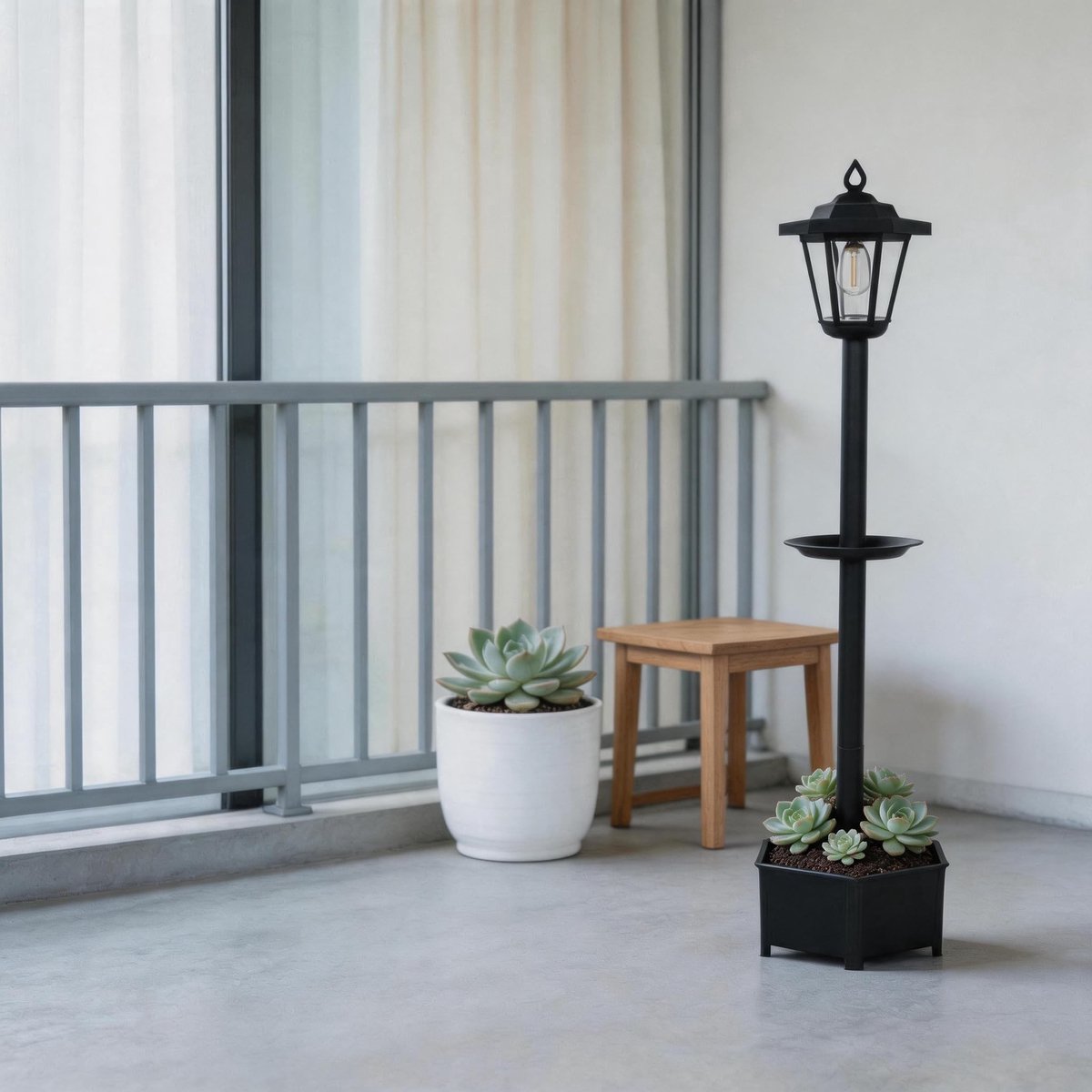 Omgoods - 3-in-1 Solar Tuinlamp met Bloempot en Vogelhuisje