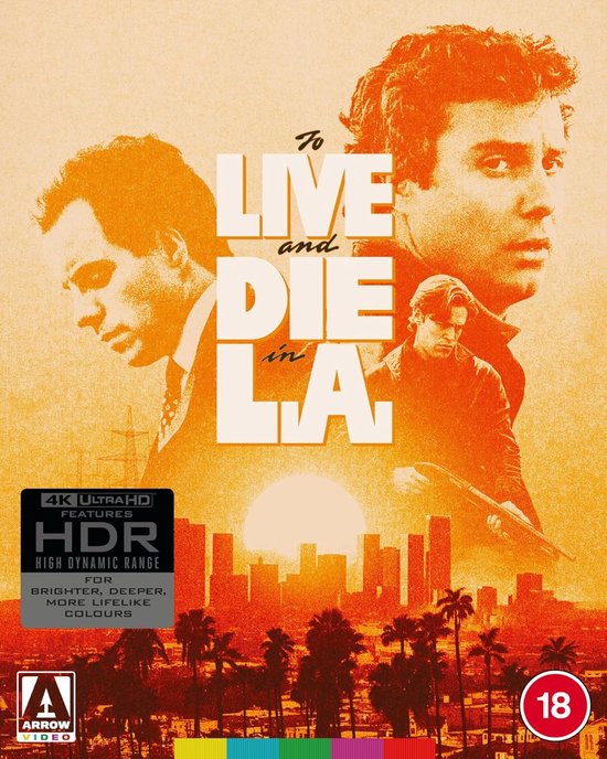 De hoes van de 4K Ultra HD Blu-ray "To Live and Die in L.A." met mannen en een stadsgezicht bij zonsondergang.