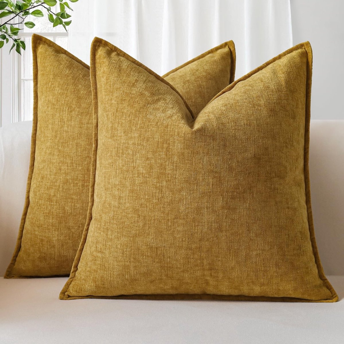 Omgoods - Set van 2 Chenille Kussenhoezen 45x45cm Geel voor Woonkamer en Slaapkamer