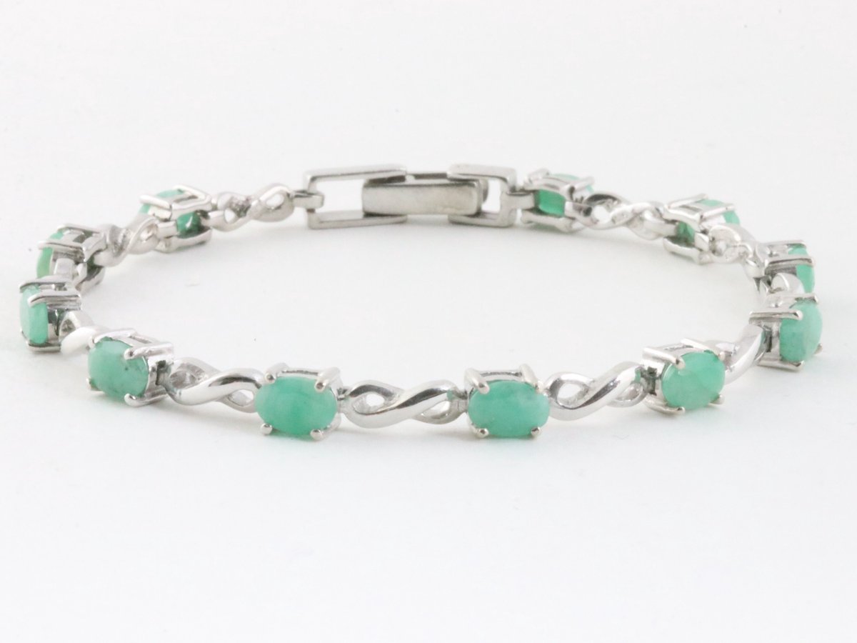 Zilveren tennisarmband met smaragd