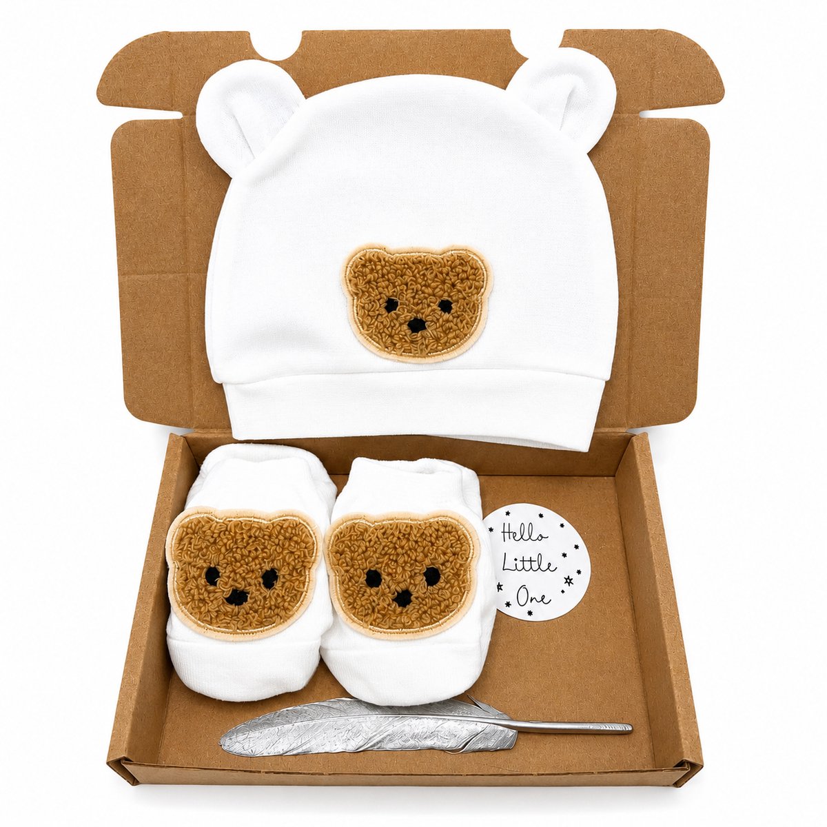 Kraamcadeau - babygeschenk - babymuts en babysokjes - unisex - brievenbus kraamkado