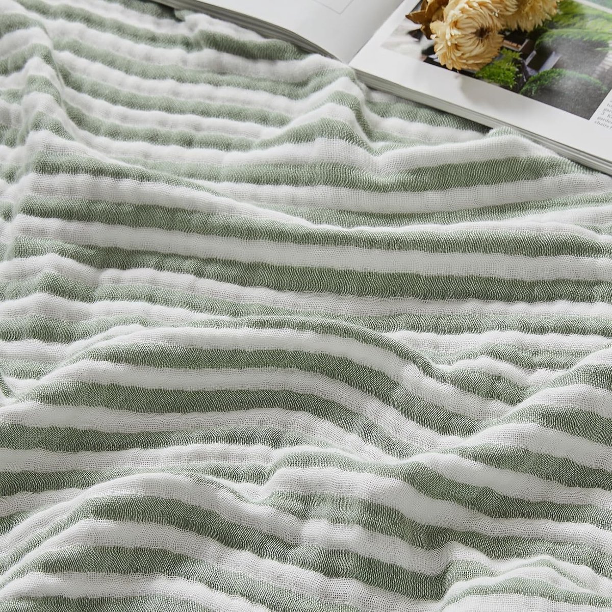 Sprei, katoenen deken, 100% mousseline, deken voor volwassenen, 228 x 228 cm, bankdeken, ademend, zacht, grote deken, alle seizoenen, voorgewassen bankdeken, katoenen sprei, saliegroen