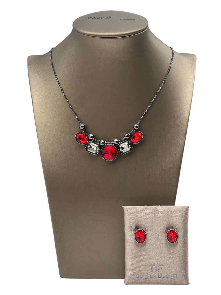 TIF - Sieraden - Sieradenset dames - Halsketting - Oorbellen - Antraciet - Verstelbaal 42-47 cm - Geschenkdoos