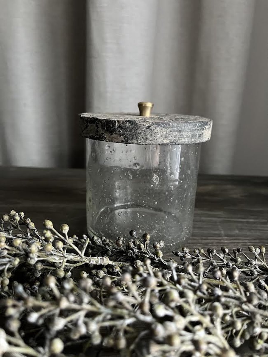 Landelijke glazen voorraad pot met houten deksel maat M- Stoer sober- woondecoratie- Mederdag