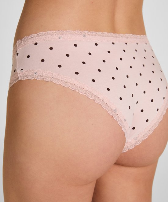 Lichtroze slip met bruine stippen en roze kanten randjes.