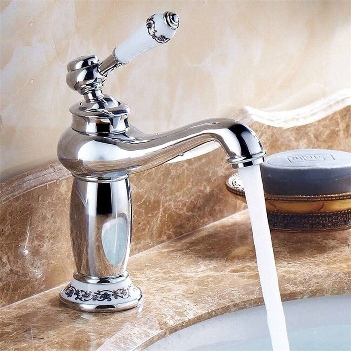 SnelShoppen - Antique Retro Brass Mixer Tap Faucet Vintage Porcelain Basin Faucet Single Lever Mixer Tap voor Badkamer en Keuken - Hoogwaardige RVS Kr