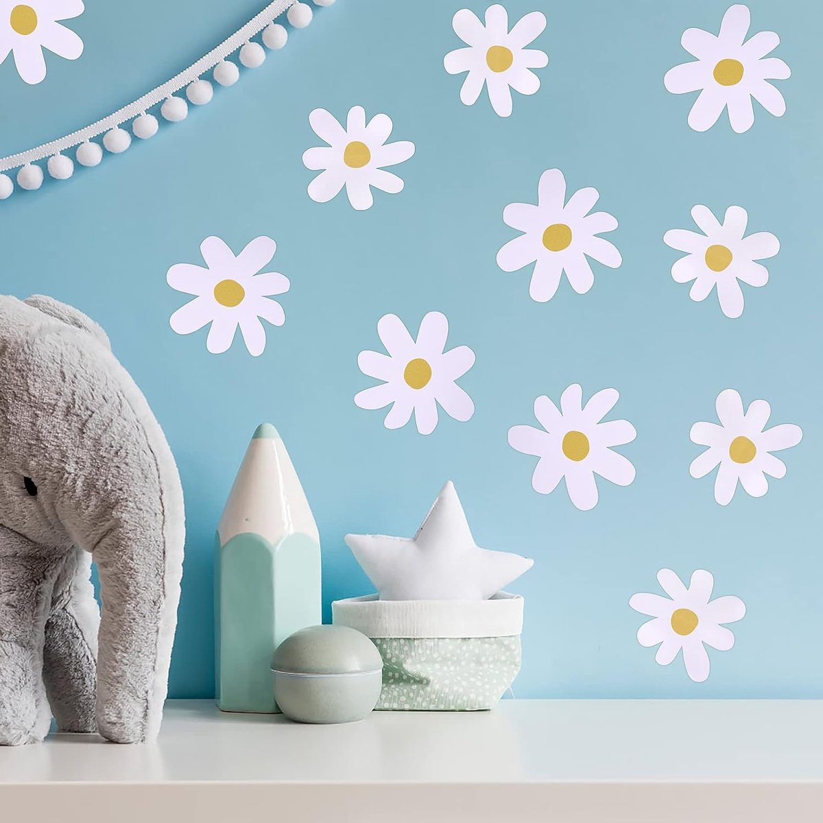Thijox - 36 Stuks Wandtattoos Madeliefjes - Zelfklevende Muurstickers voor Kinderkamer - Boho Wanddecoratie in Wit - Geschikt voor Baby- en Slaapkamer