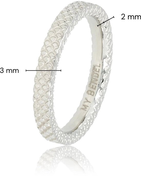 Bague en acier inoxydable empilable gravée d'un motif peau de serpent