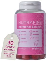 Fles NUTRAFINE Hormonale Balans met 30 dagen voorraad en een label dat aangeeft 'Gemaakt in de EU'.
