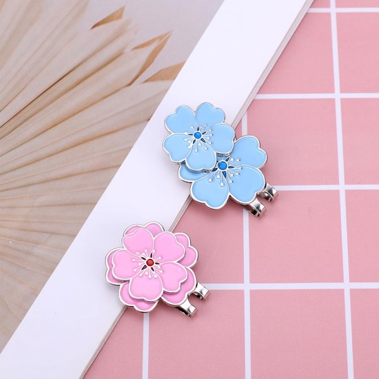 Golfbal Marker - Golf petclip met marker - 2 stuks - Bloemvormige golf accessoire voor op de pet - Magnetische Bevestiging - Blauw Roze — afbeelding 5
