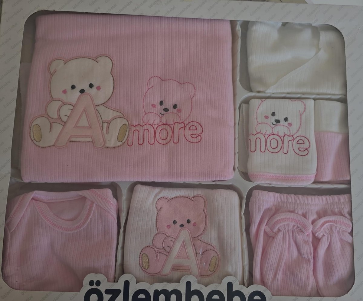 10-delig Newborn Baby Kleding Meisjes | Baby Cadeau - pasgeboren baby - 10 stuks | Kraam cadeau | Babyshower Cadeau Set | 0-1 Maanden - Roze / Wit - bear