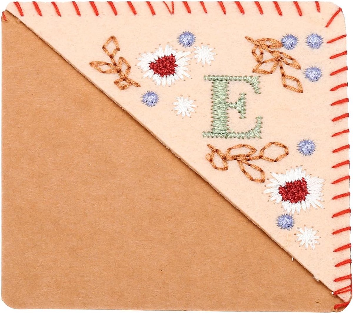 Gepersonaliseerde geborduurde hoek bladwijzer, schattige bloem vilt gestikte driehoek boekenlegger pagina marker voor vrouwen mannen boek liefhebbers leraren, roze, letter E