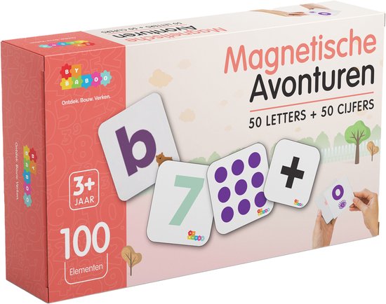Doos van By Baboo magnetische avonturen met letters en cijfers. Grote tekst 'Magnetische Avonturen 50 LETTERS + 50 CIJFERS'. Kleurrijke afbeeldingen van tegels.