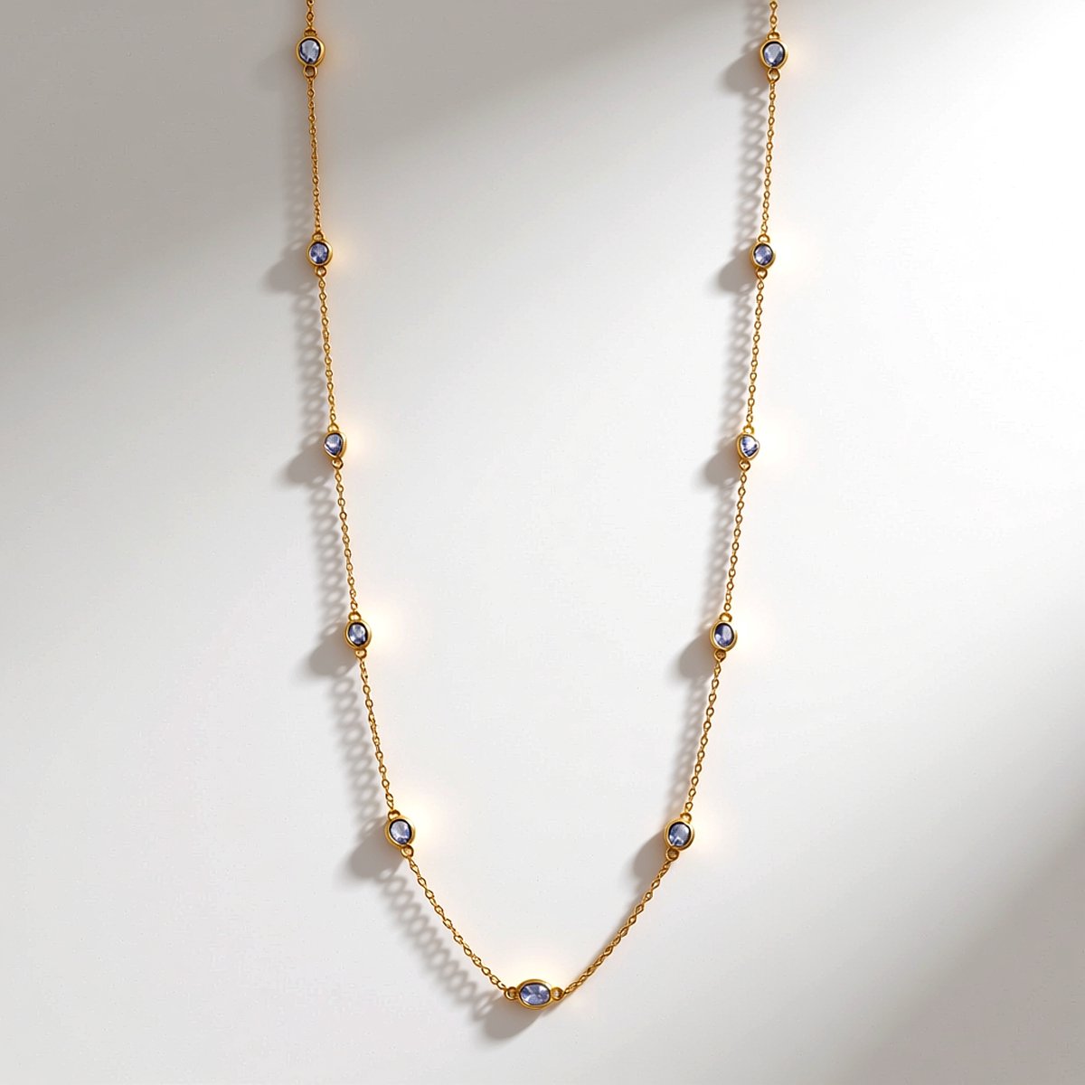 Cavill - Zilveren Halsketting met Tanzaniet 1,41 ct - 925 Sterling Zilver Verguld - Ovale en Druppelvormige Edelstenen - Elegante Damesketting