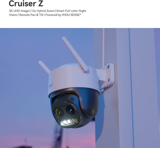 Imou Cruiser Z beveiligingscamera met witte antenne's en zwart/wit behuizing. Twee lenzen en vier infraroodlampen.