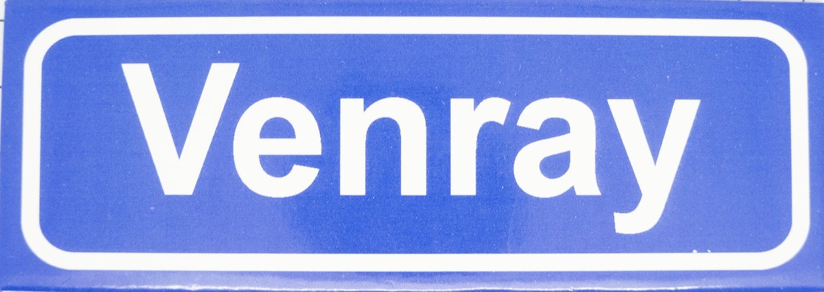 Souv© - koelkast magneet - plaatsnaam bord - kombord - souvenir - koelkastmagneetje - relatiegeschenk Venray