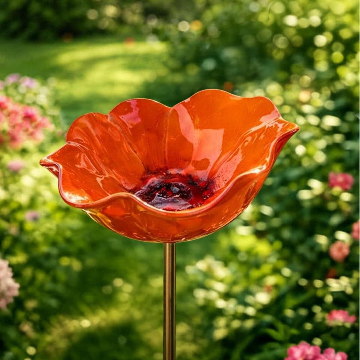 Vogelbad voor de tuin – Drinkplaats voor insecten – Bijenbad – Bloemmotief – Terrasdecoratie – Metalen bloem – Diameter 15 cm – oranje kleur