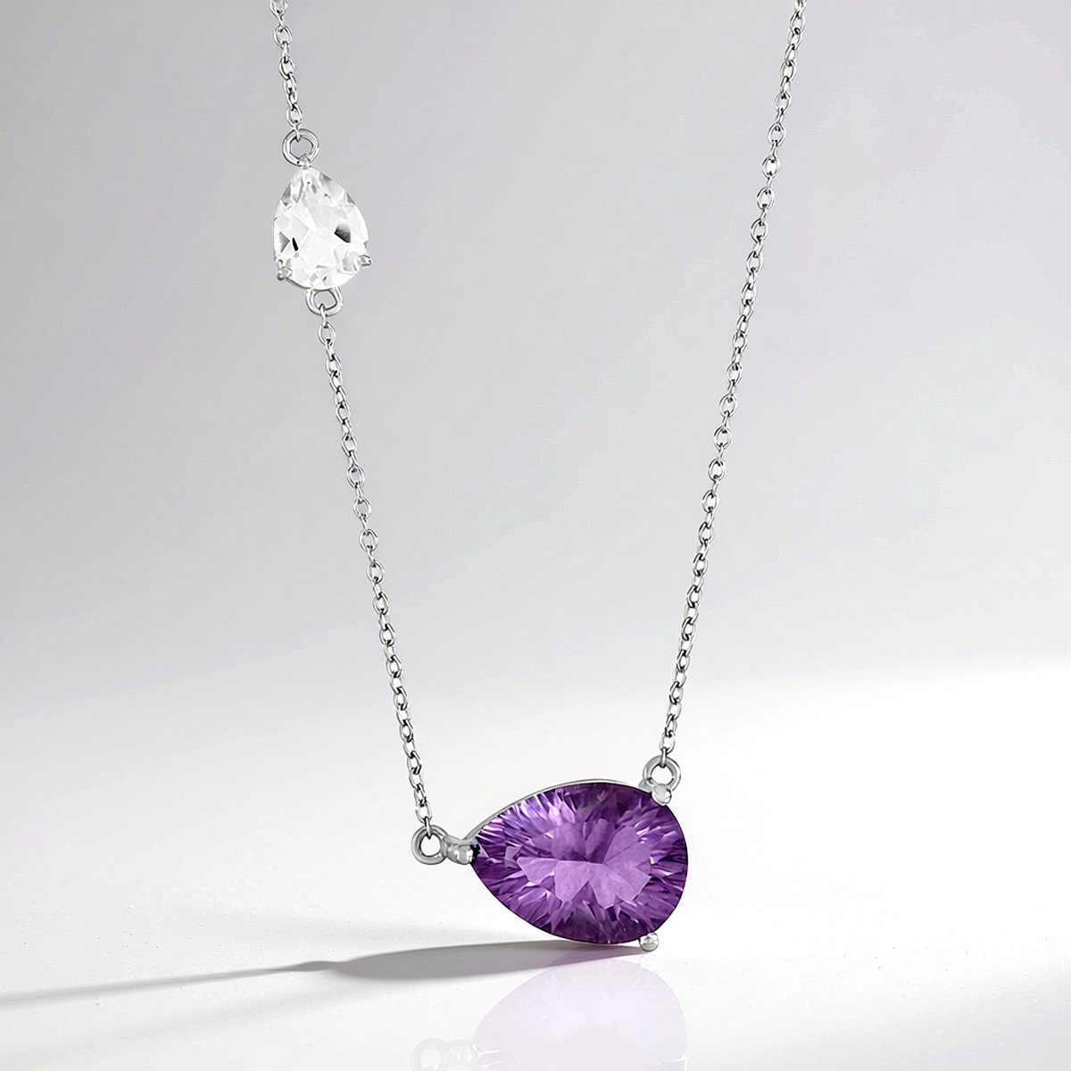 Cavill - Zilveren Halsketting 925 Sterling Gerhodineerd - Paarse Fluoriet 5,517 ct & Witte Topaas 1,197 ct - Elegante Druppelvormige Dames Ketting