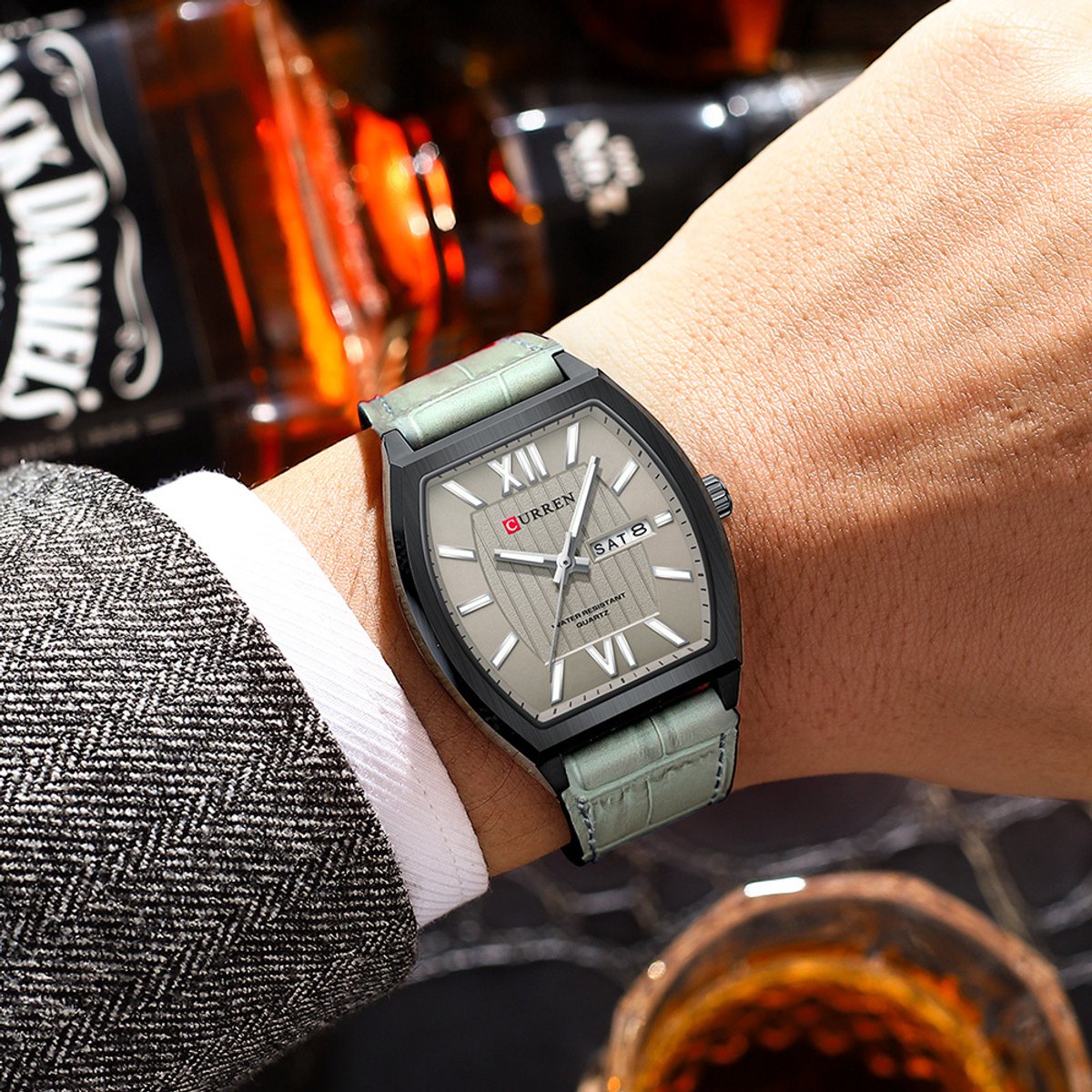 herenhorloge curren classic met grijze band met quartz uurwerkhoge kwaliteit, luxe, eenvoudig horloge voor dagelijks gebruik, leren band.