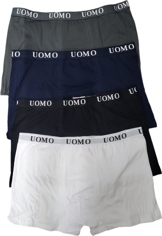 Set van 4 boxerbroeken voor heren in het zwart, donkerblauw, grijs en wit, elk met een grijze tailleband met het zwarte 'UOMO' logo.