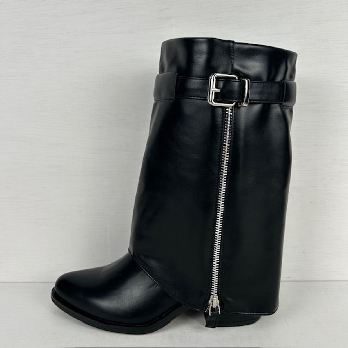 Stoere cowboylaarzen met sierlijke flap zwart Zwart / 39