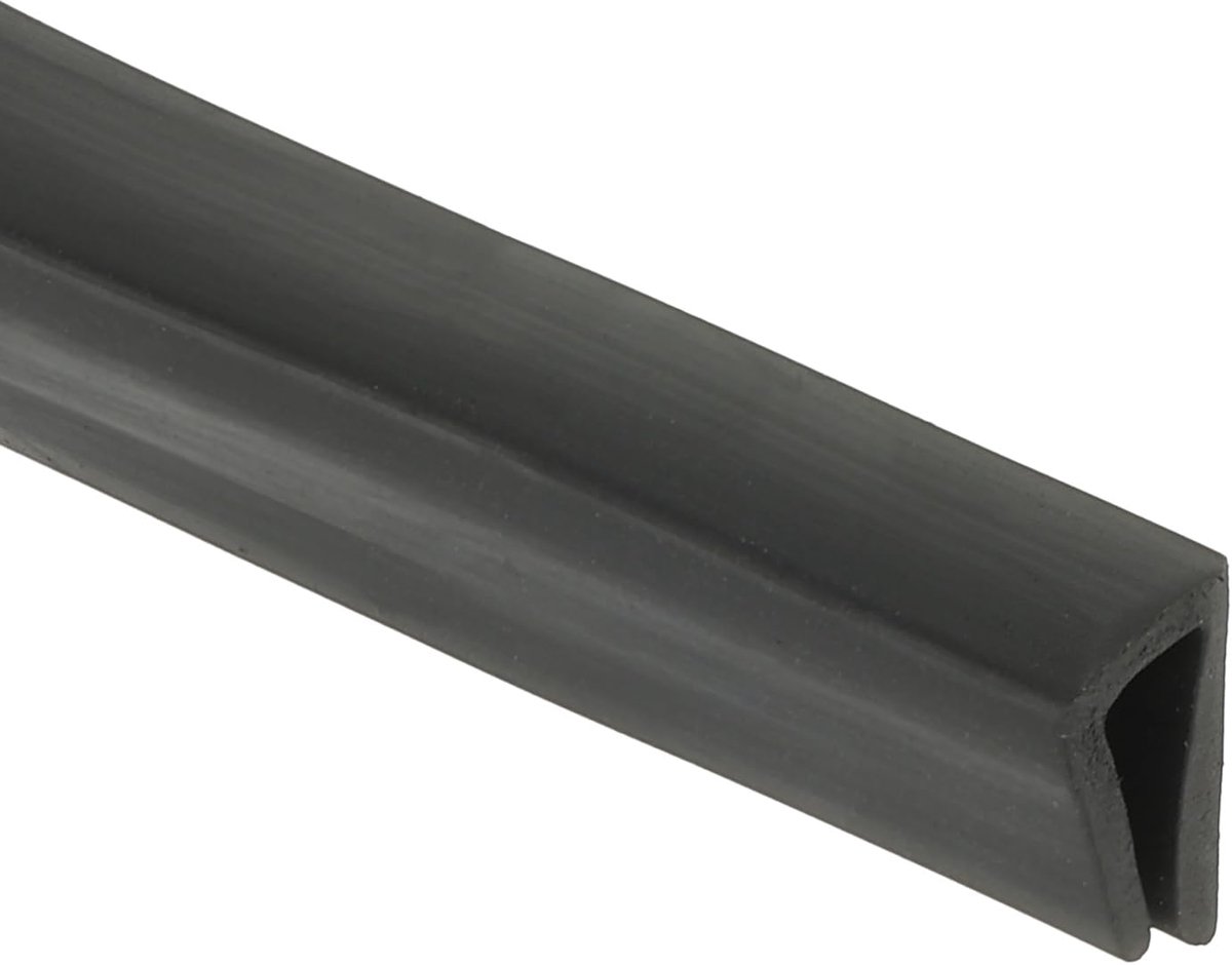3/16 inch rubberen randafwerking, 3 m flexibele U-kanaalrandbeschermer voor scherpe rand, plaatmetaal, autodeuren, luiken, tafelhoeken, zwart