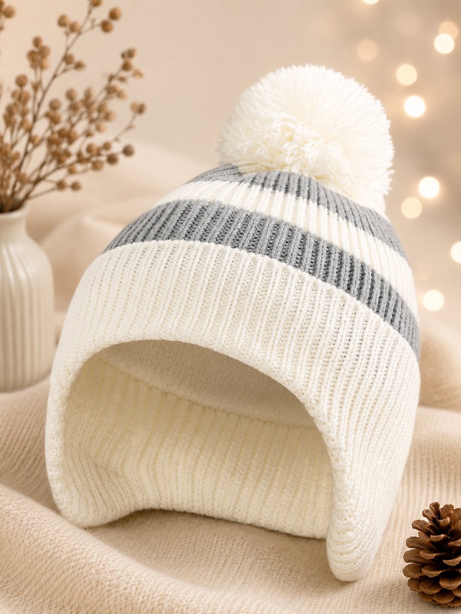 Baby Wintermuts en Sjaal Set Gebreid met Oorflappen, Fleecevoering en Pompon, 2 Stuks