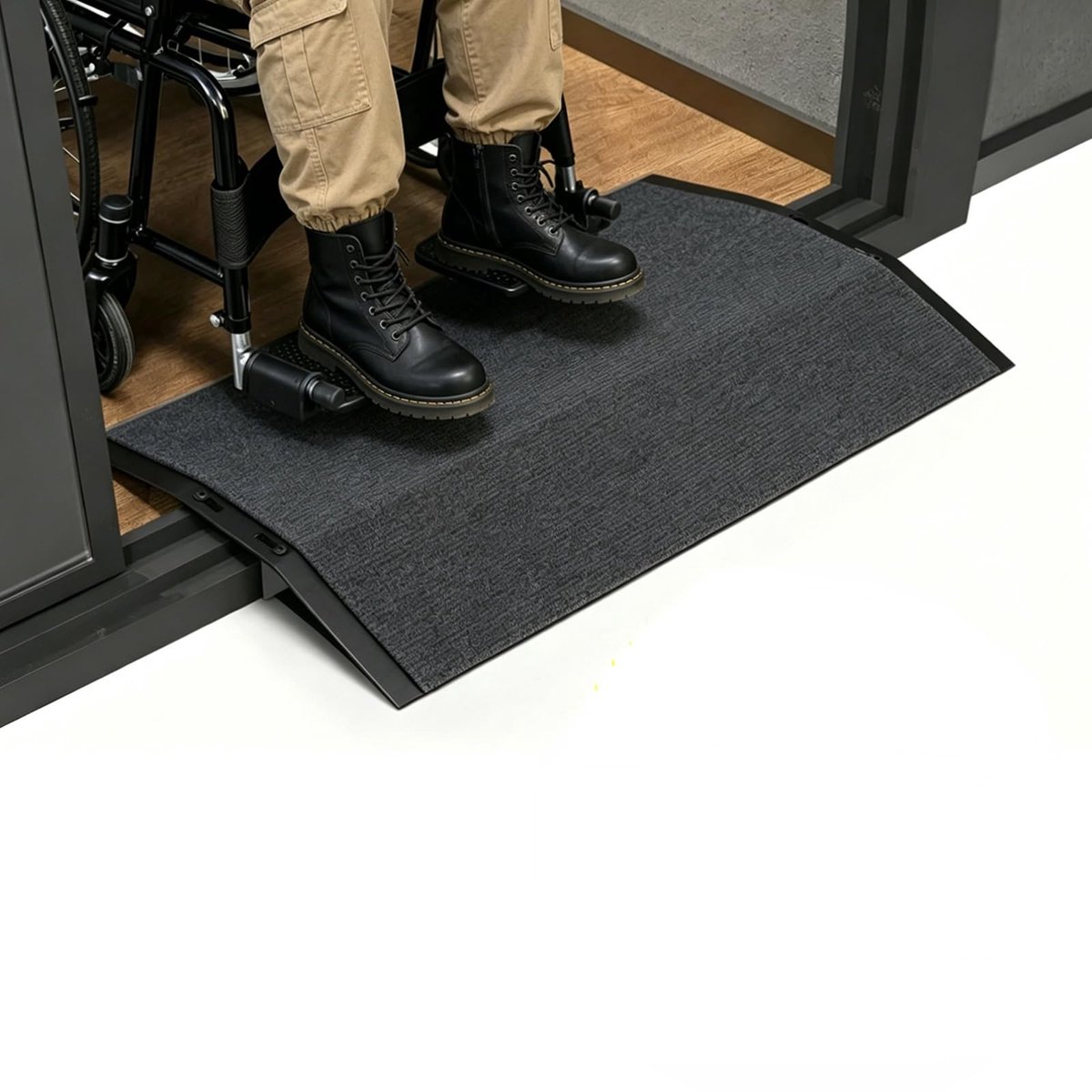 Rolstoelhelling - Antislip aluminium - 70 cm x 4 cm - Voor drempels 7-13 cm