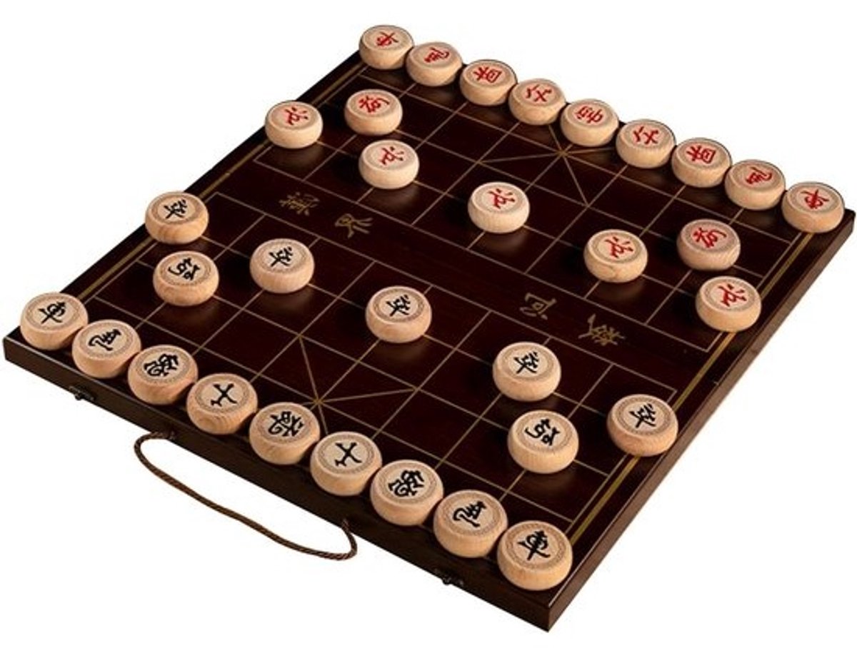 Chinese Schaakset - Xiangqi Spel - Strategisch Denken - Draagbaar Dubbel Gebruik - 3.8cm Stukken - Natuurlijk Hout