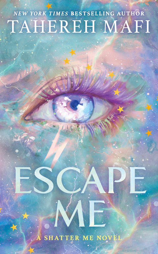 Boekomslag van 'Escape Me' door Tahereh Mafi. Een oog met een blauw-paarse iris tegen een aquamarijn en paarse sterrenhemel.