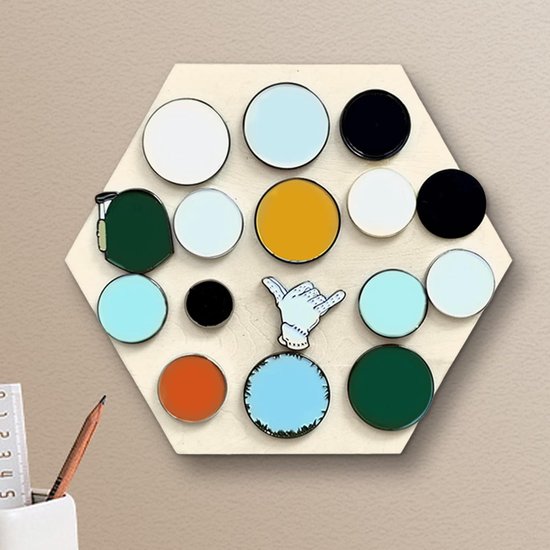 Golfbal Display - Golf Marker Houder - Golf Collectie Tonen - Zeshoekige Houten Behuizing - 16 Golfballen - Natuurlijk Hout — afbeelding 2