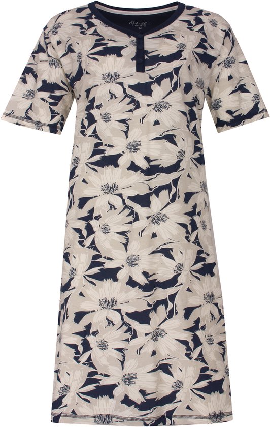 Nachthemd met korte mouwen en een blauwe, bloemige print met grote witte bloemen op een donkerblauwe achtergrond.
