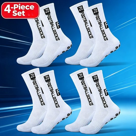 Een 4-delige set witte voetbalkousen met zwarte antislippads en logo.