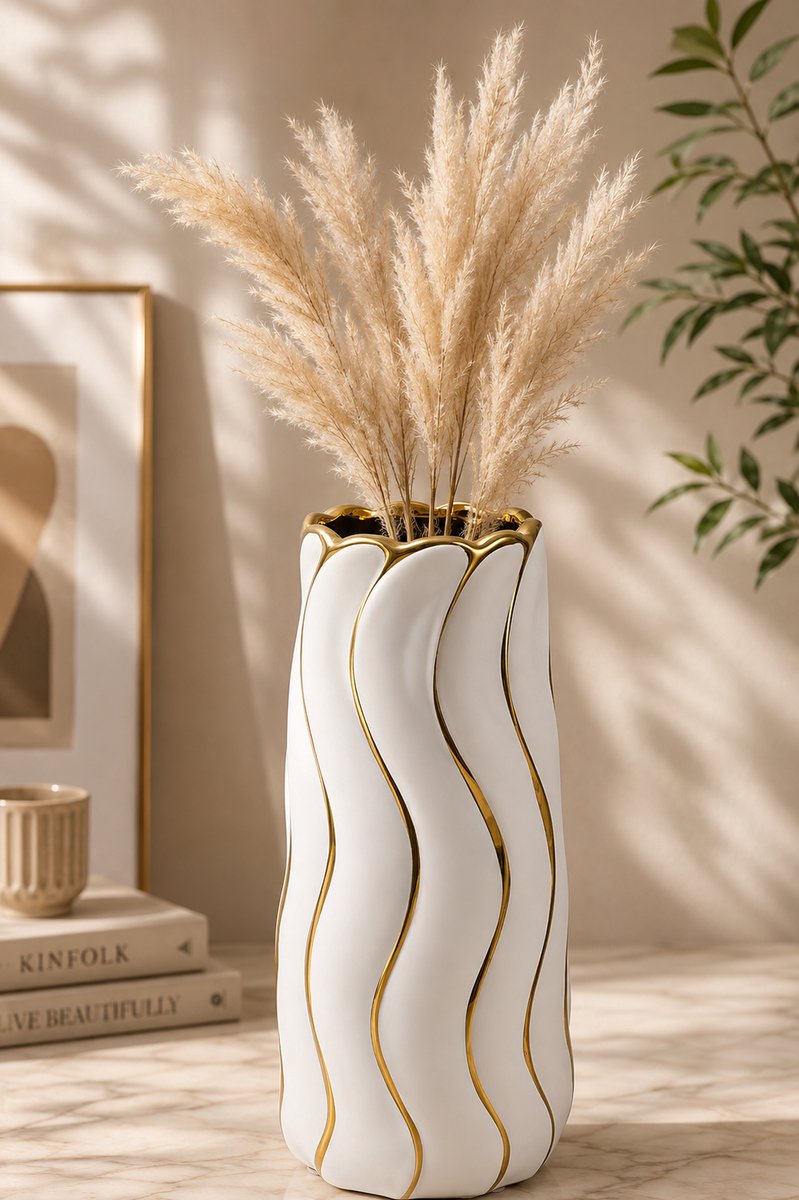 Witte keramische vaas met gouden rand - moderne boho vaas voor pampas, 19 cm