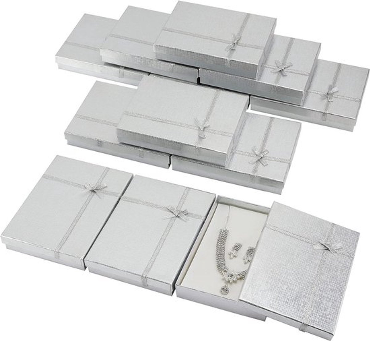 - Sieraden Display Geschenk Doosjes - Kartonnen Verpakkingsdoos - Zilver - Oorbellen, Kettingen, Armbanden & Ringen - Geschikt voor 12 Pak - L16 x B12 x H3 cm - lint en strik