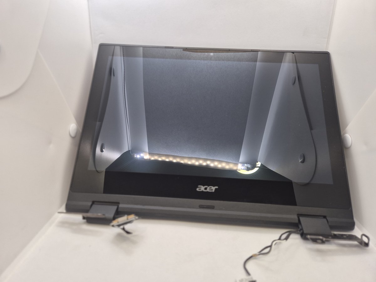 Acer TRAVELMATE N16Q15 Display en frame
