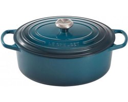 Le Creuset Braadpan Signature Ovaal Deep Teal – Ø 29 cm / 4,7 Liter – Gietijzeren Stoofpan in Diepblauwe Kleur – Ovale Vorm voor Grote Stukken Vlees of Vis – Geschikt voor Inductie, Oven, BBQ en Meer – Luxe Emaille en Perfecte Warmteverdeling