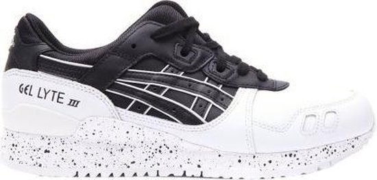 Effortlessly Classic Asics Gel Lyte 3 - Black / White • KicksOnFire.com