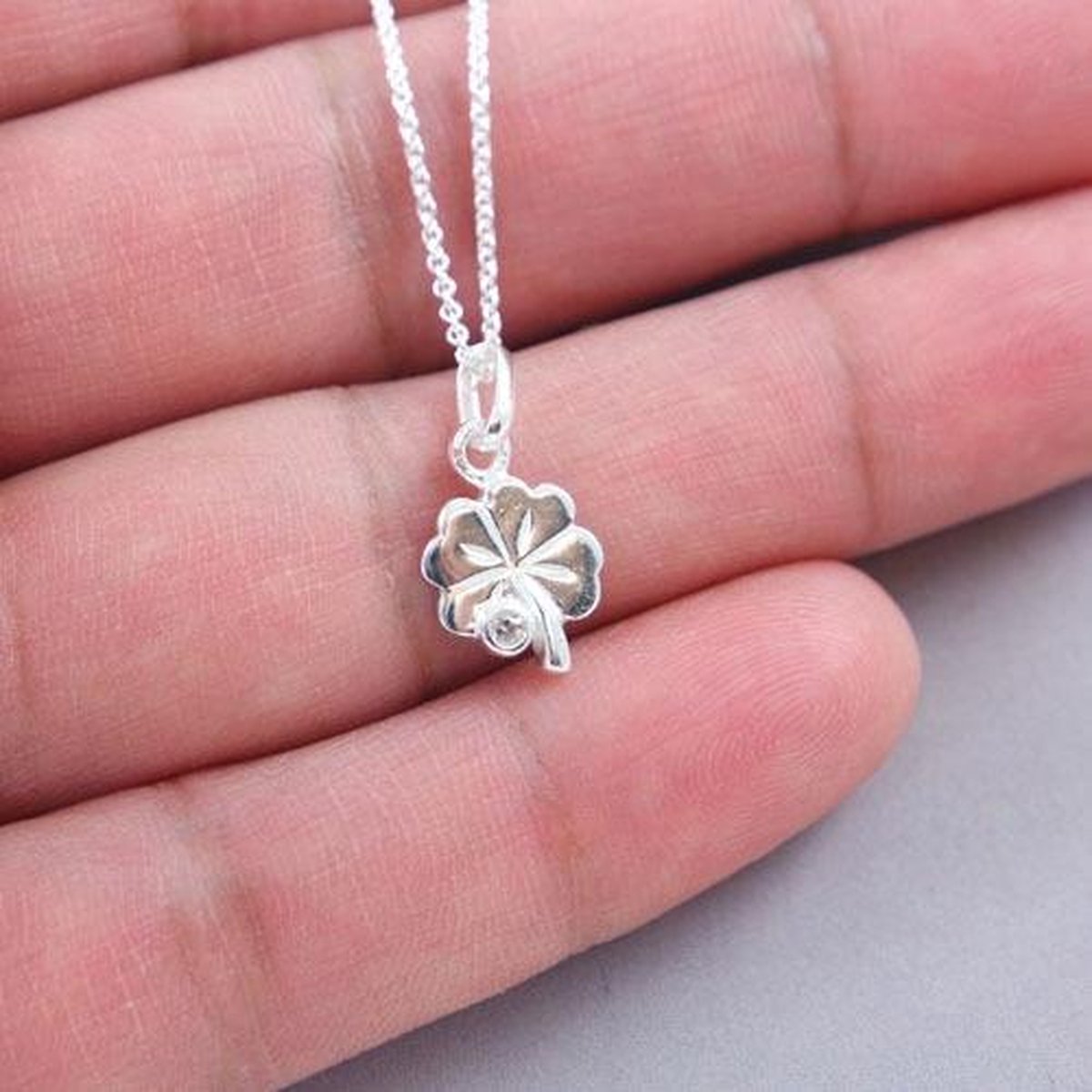 House of Jewels Zilveren ketting met een Klaver hanger 45cm